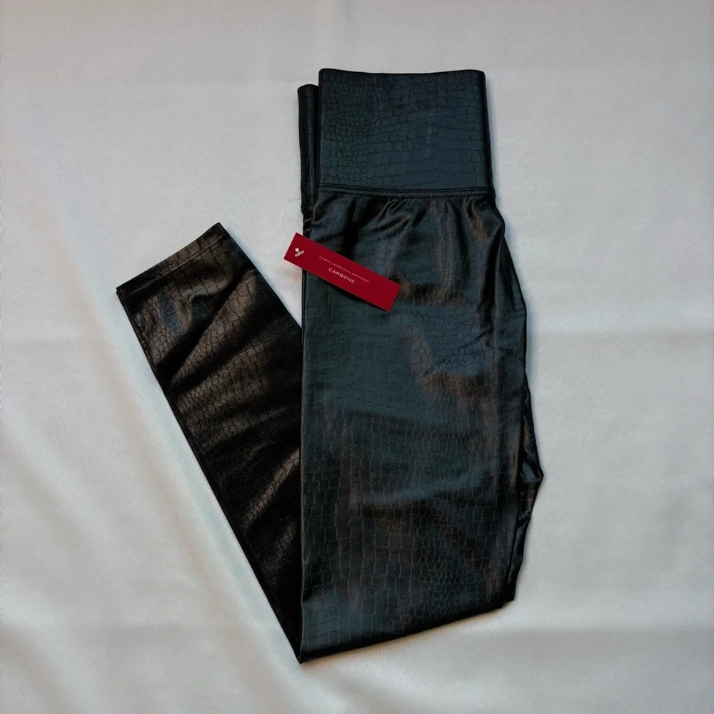 Carbon 38 Croc Takara Shine High-Waisted Black Leggings - Picture 2 of 8